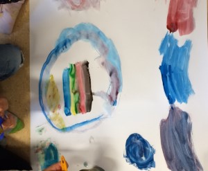 Ett barn har målat med vattenfärg